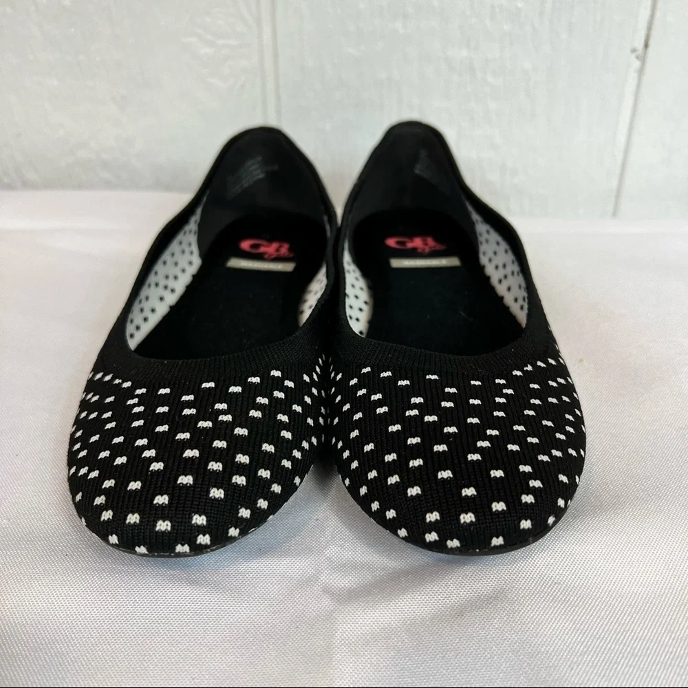 Girls GB Gianni Bini Black and White Flat Dress Shoes